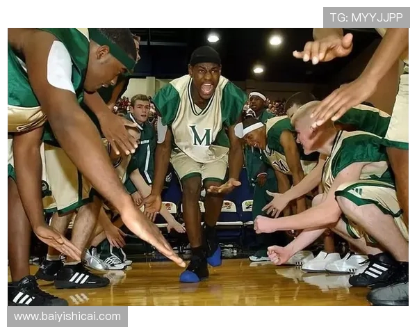 以篮球巨星成长历程探寻竞技精神与时代风云变迁启示录的深度解读